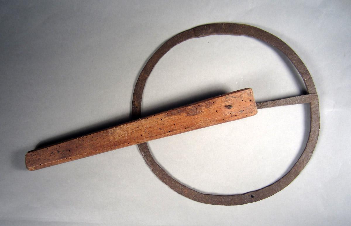 1957.0026.395 Traverse wheel, View 2