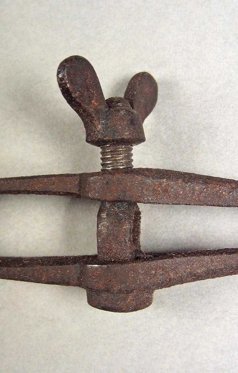 1957.0026.402, Hand vise, bolt