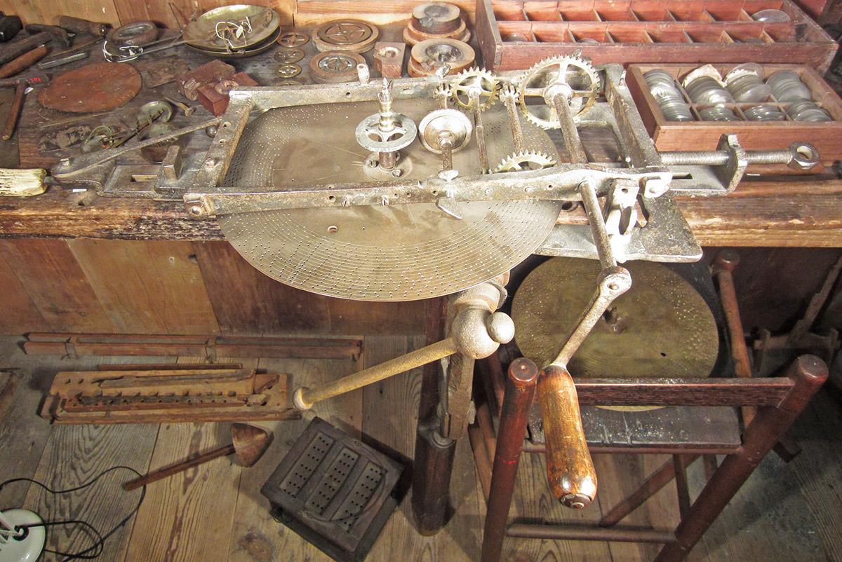 1957.0026.409 A-C, Wheel-cutting engine, angle