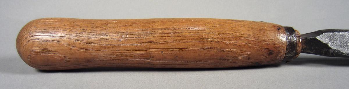 1957.0026.077 Turning chisel, handle
