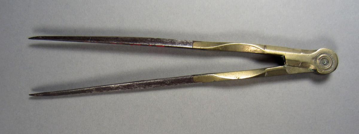 1957.0026.418 Dividers, View 1
