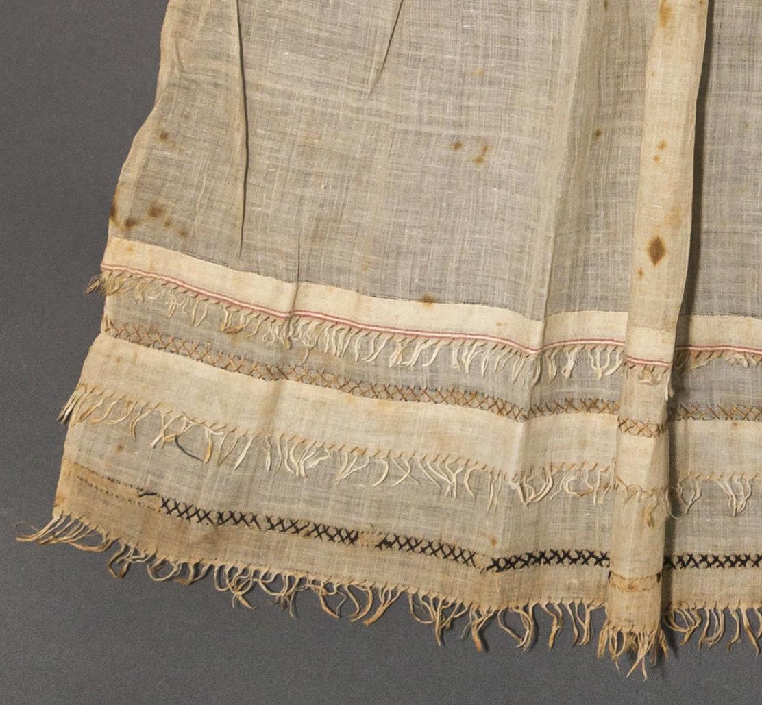 1968.0002 Apron, detail 2