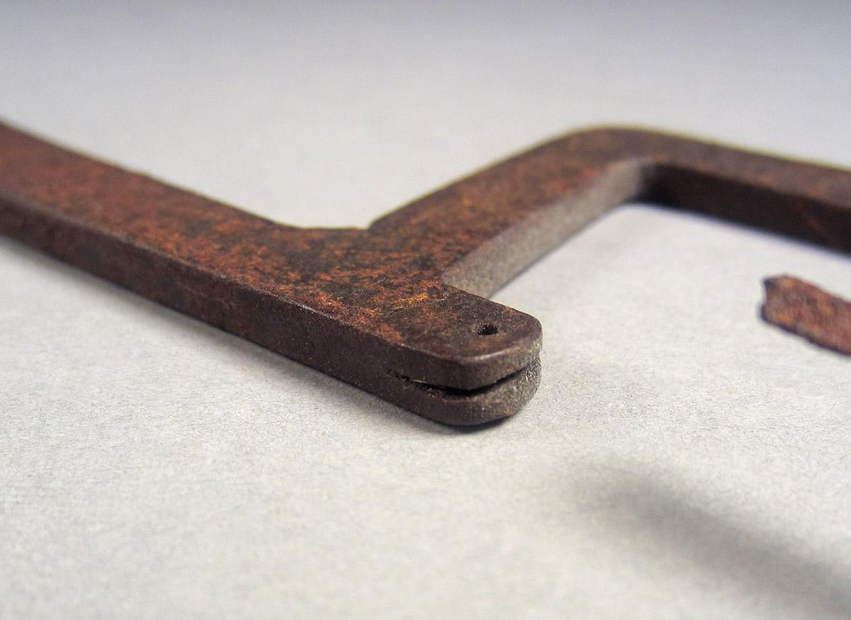 1957.0026.423, Bow saw, frame back detail
