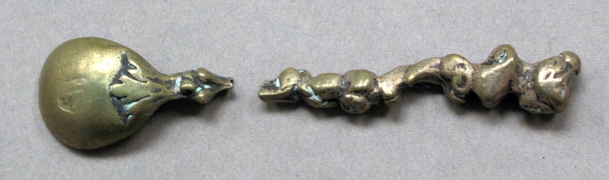 1968.0032.001 Salt spoon underside