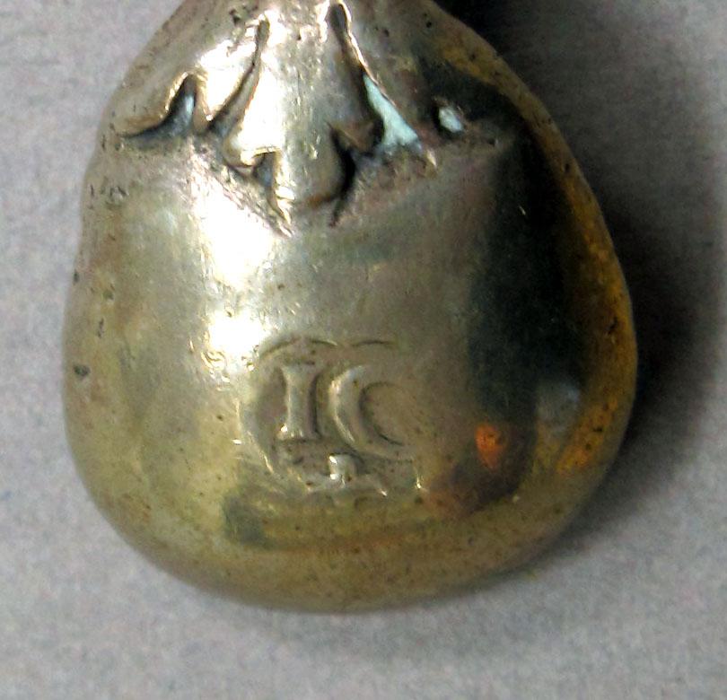 1968.0032.002 Salt spoon mark