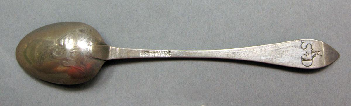 1962.0033 Salt spoon underside