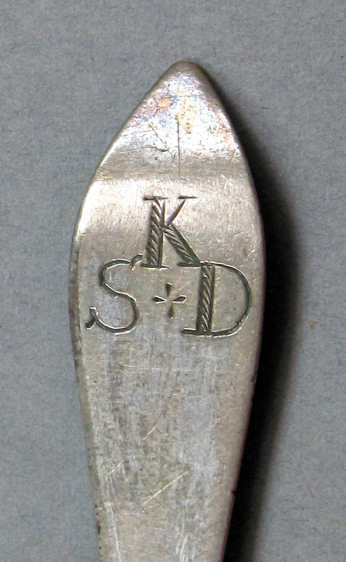 1962.0033 Salt spoon engraving