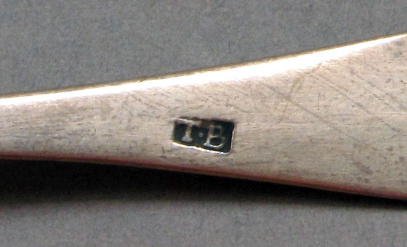 1962.0034 Salt spoon mark