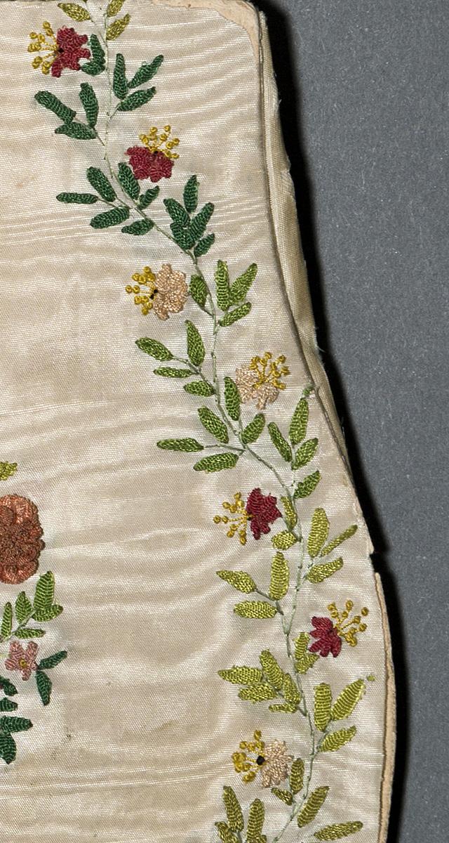 1968.0050 Purse, Backside Detail 4