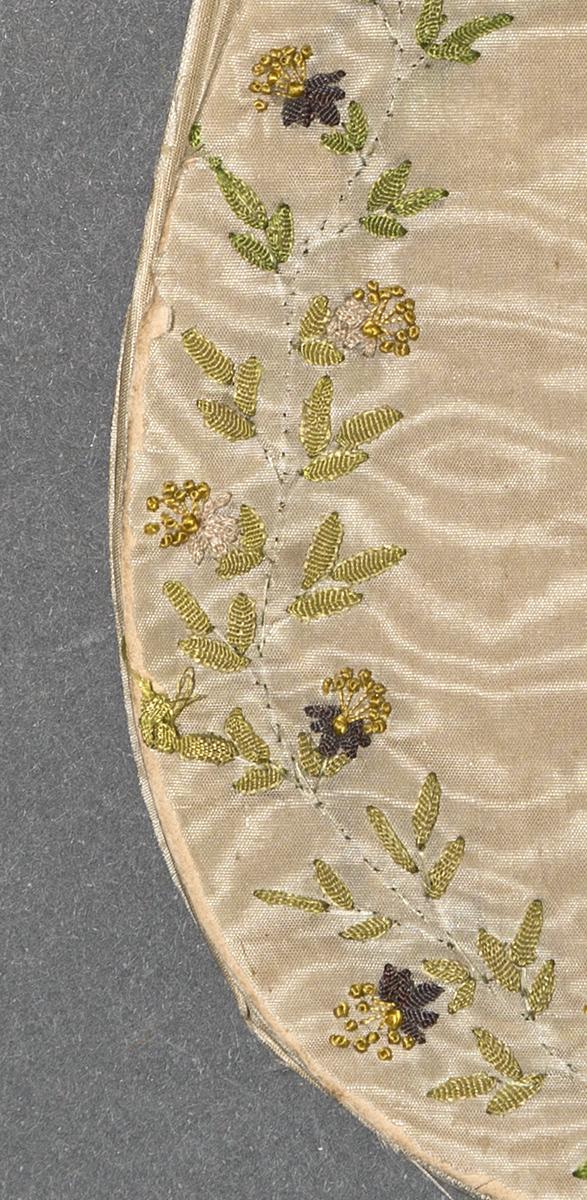 1968.0050 Purse, Detail 4
