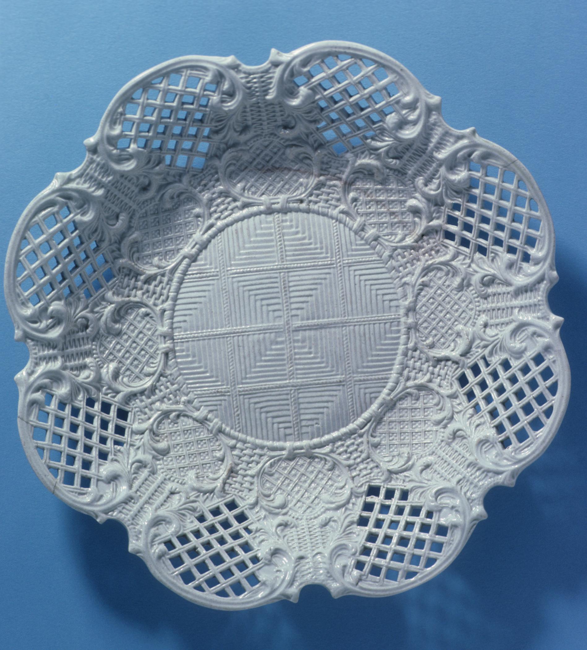 1968.0057 Stoneware Fruit Dish