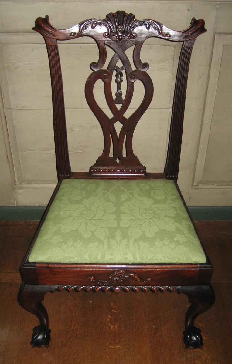 1968.0088.001 chair and 2009.0512.001 slip seat view 2