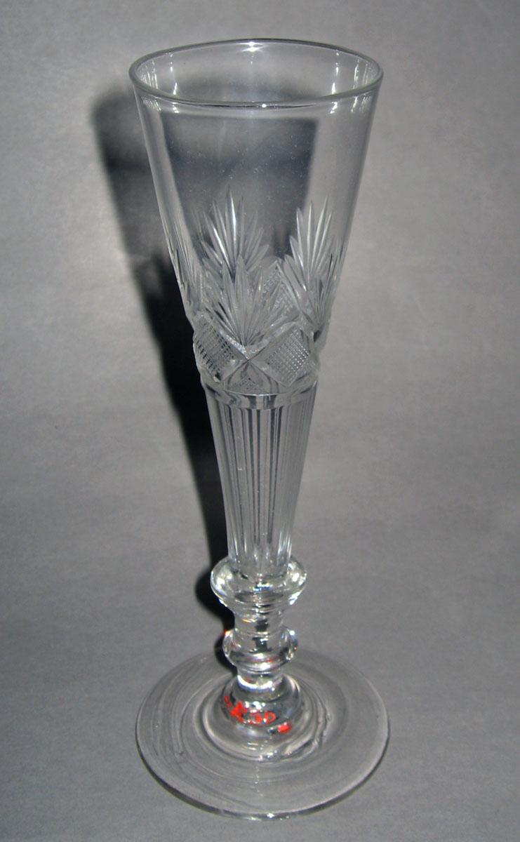 1968.0128.004 Glass flute glass