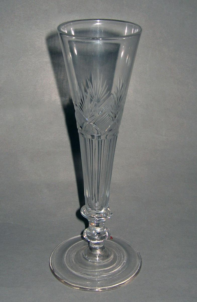 1968.0128.007 Glass flute glass