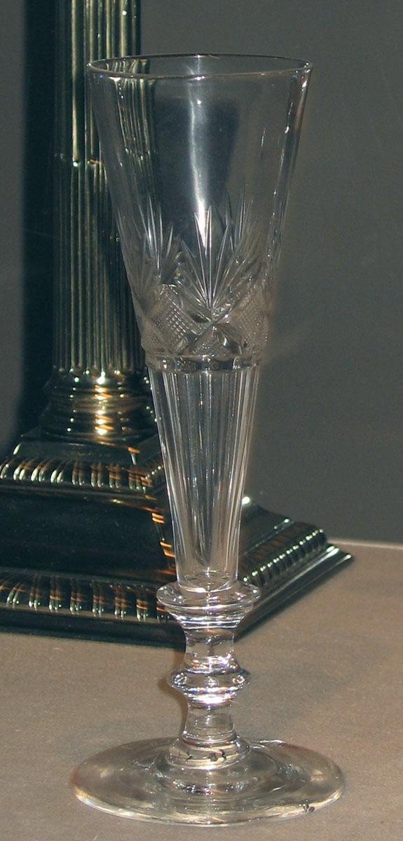 1968.0128.009 Glass wineglass