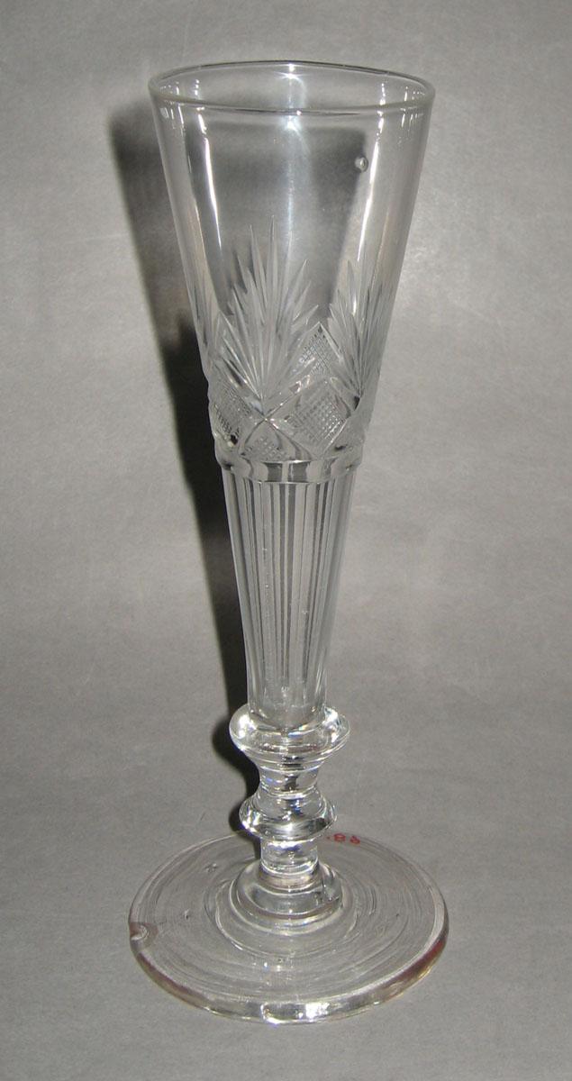 1968.0128.013 Lead glass flute glass