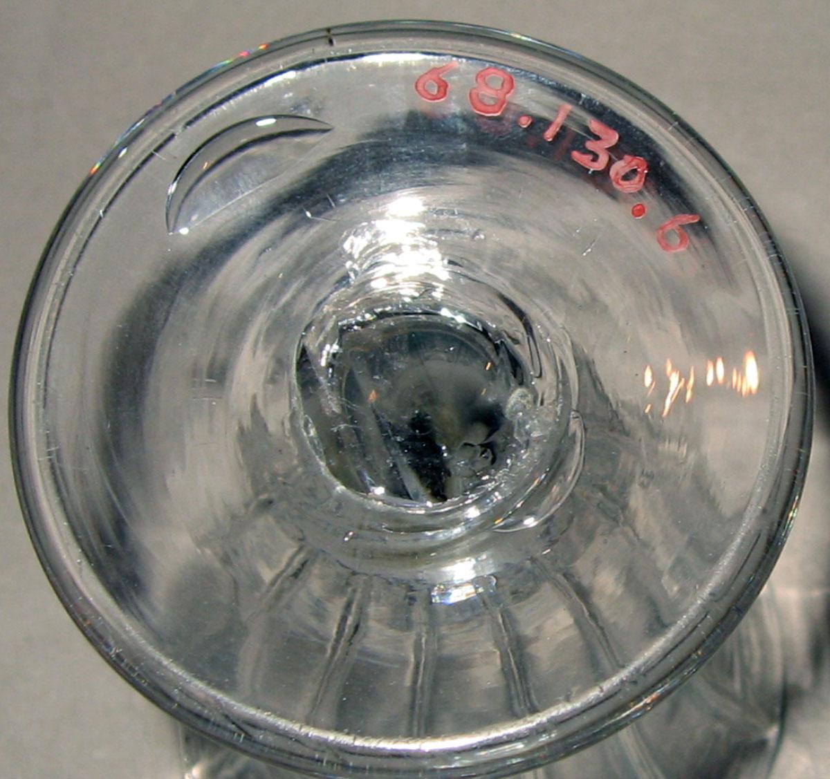 1968.0130.006 Colorless glass jelly glass (underside)