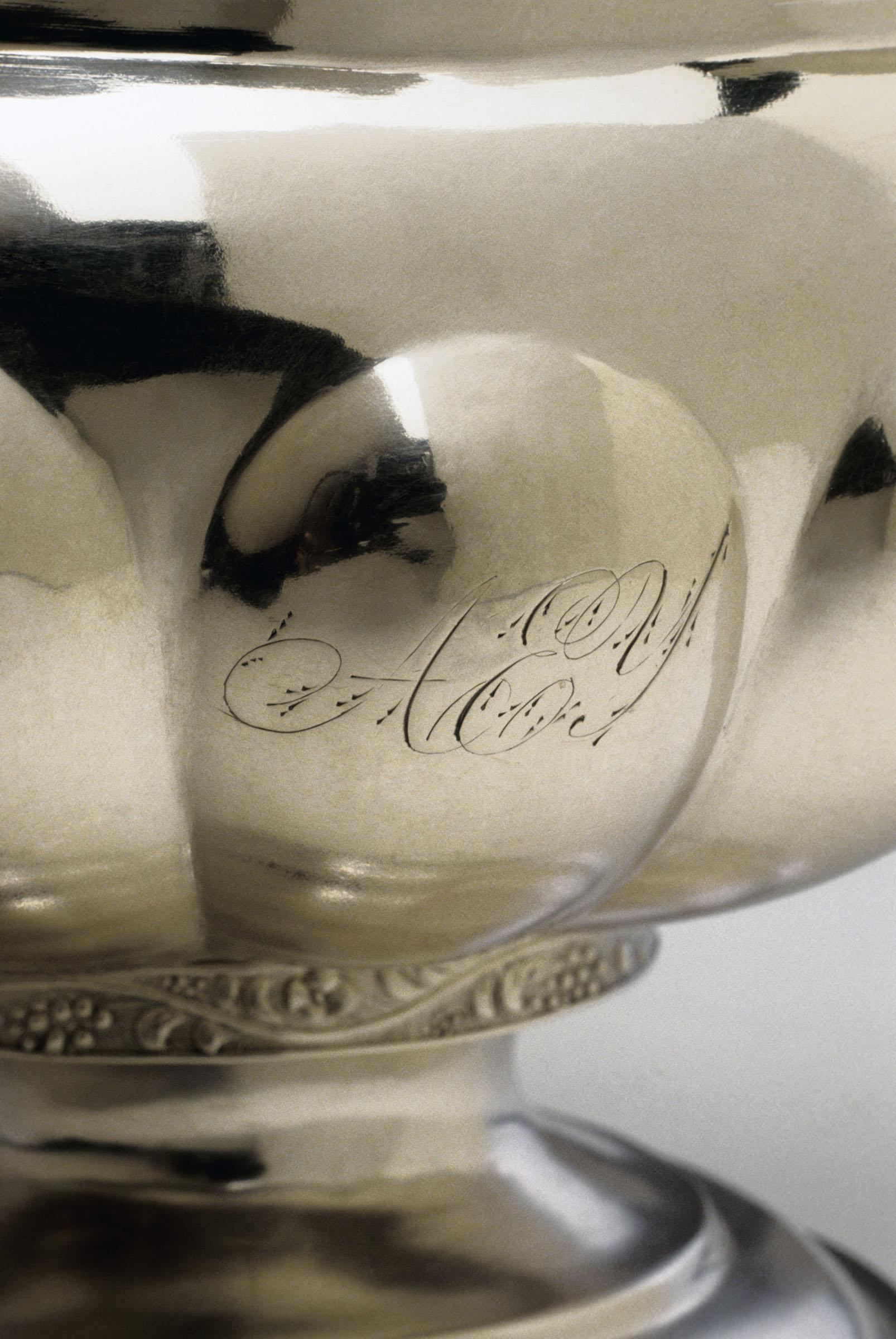 1968.0133.001 A, B Sugar bowl, detail 1