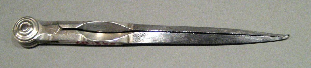 1968.0136 D Silver Etui side 1