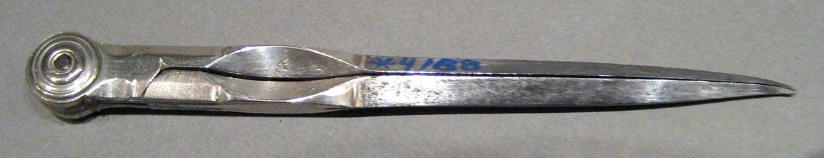 1968.0136 D Silver Etui side 2