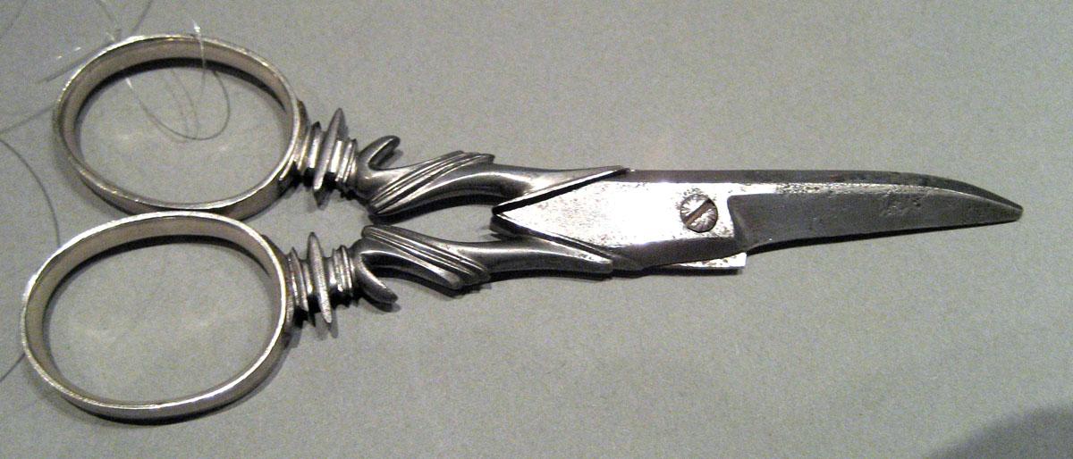 1968.0136 B Silver Etui side 1