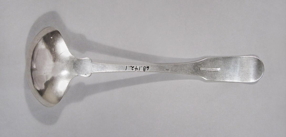 1968.0142.001 Ladle, underside