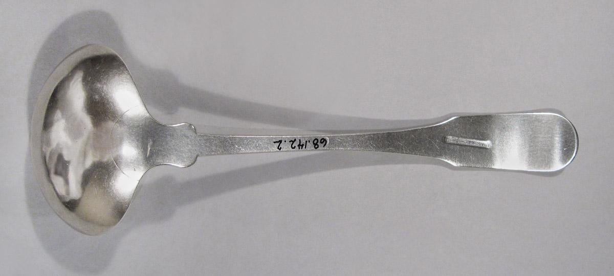 1968.0142.002 Ladle, underside
