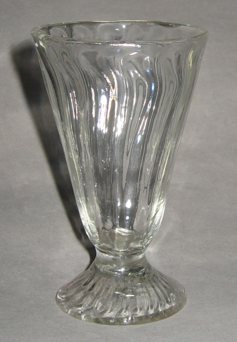 1968.0154.006 Lead glass jelly glass