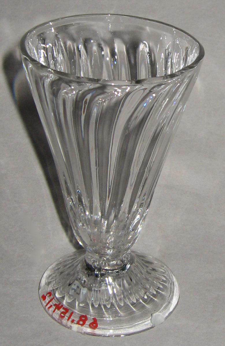 1968.0154.012 Lead glass jelly glass