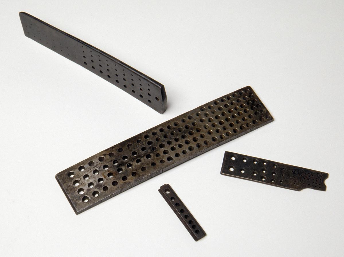 1957.0026.439, .441-.443 Wire or Draw Plate