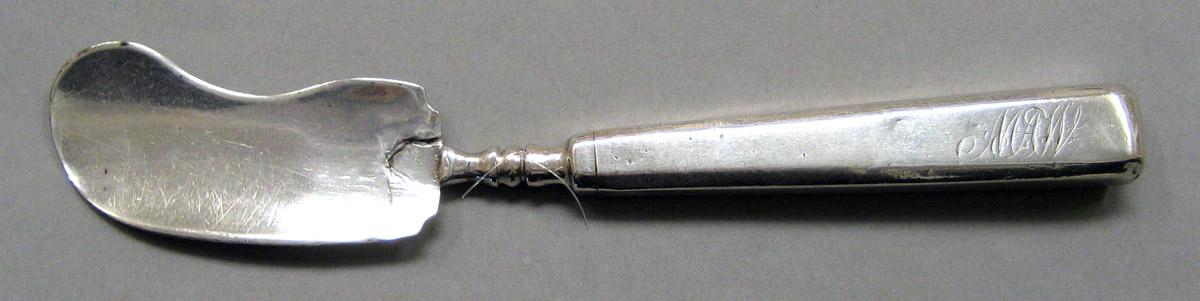 1968.0173.001 Silver Knife upper surface