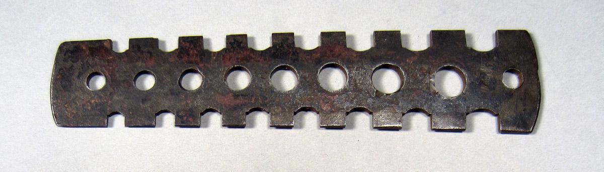 1957.0026.445 Gauge, View 3