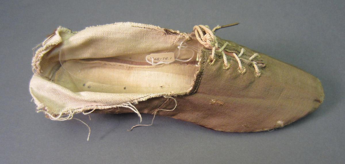 1968.0178.001-002 Shoes, Side