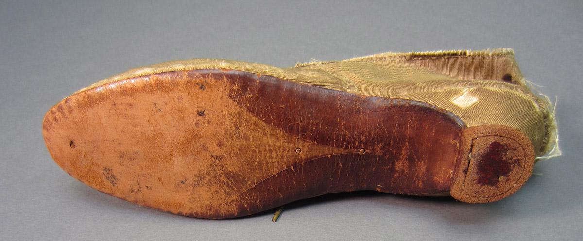 1968.0178.001-002 Shoes, Underside