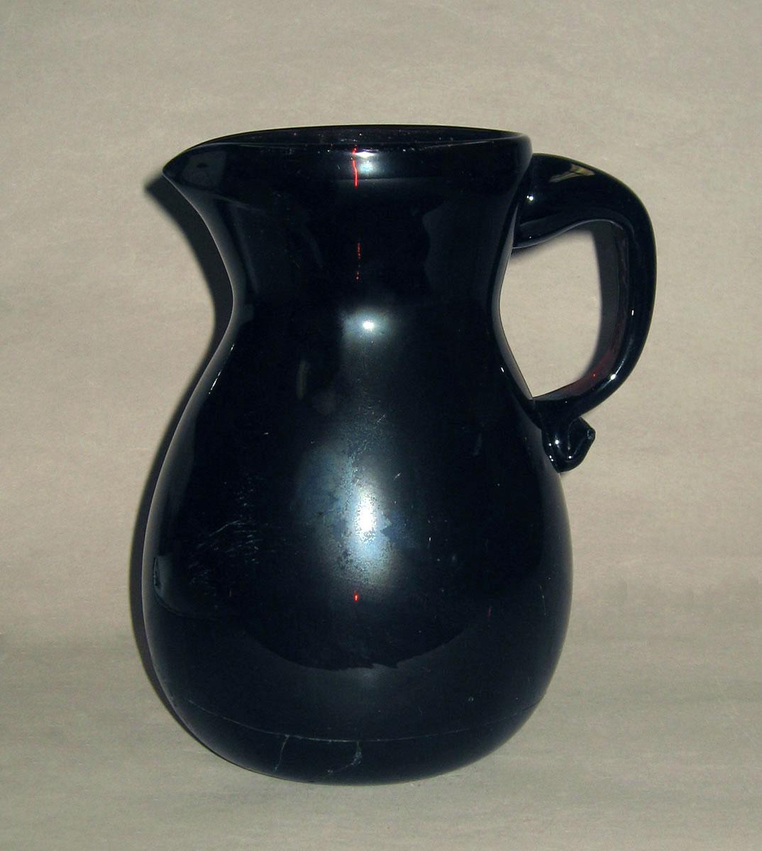1968.0181 Glass jug