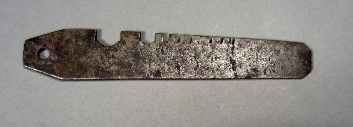 1957.0026.447 Gauge, View 1