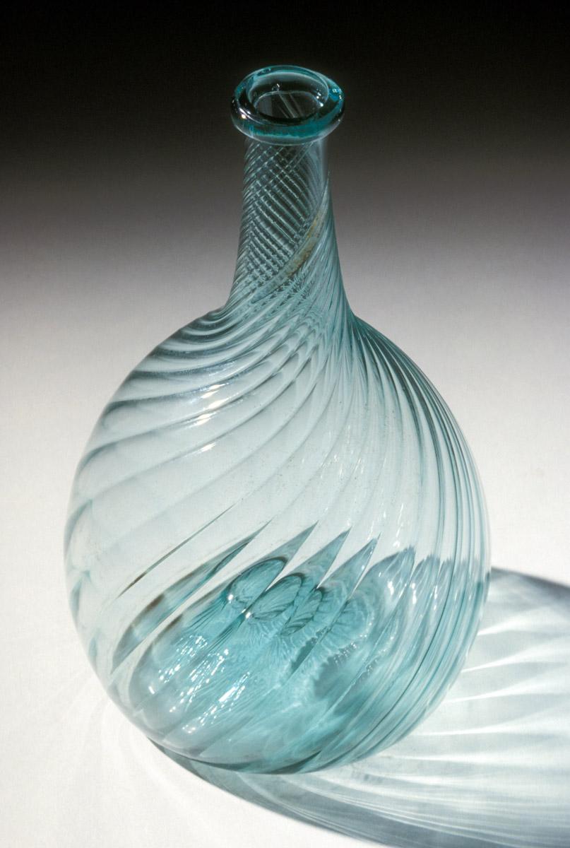 1968.0187 Bottle