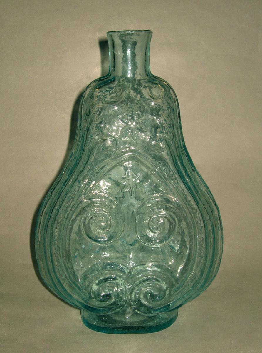1968.0208 Glass flask