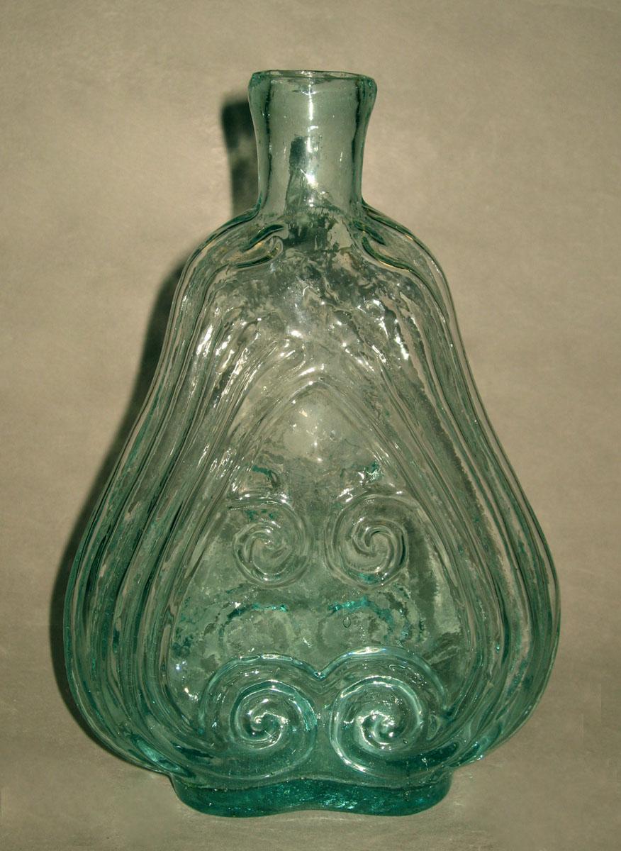 1968.0209 Glass flask
