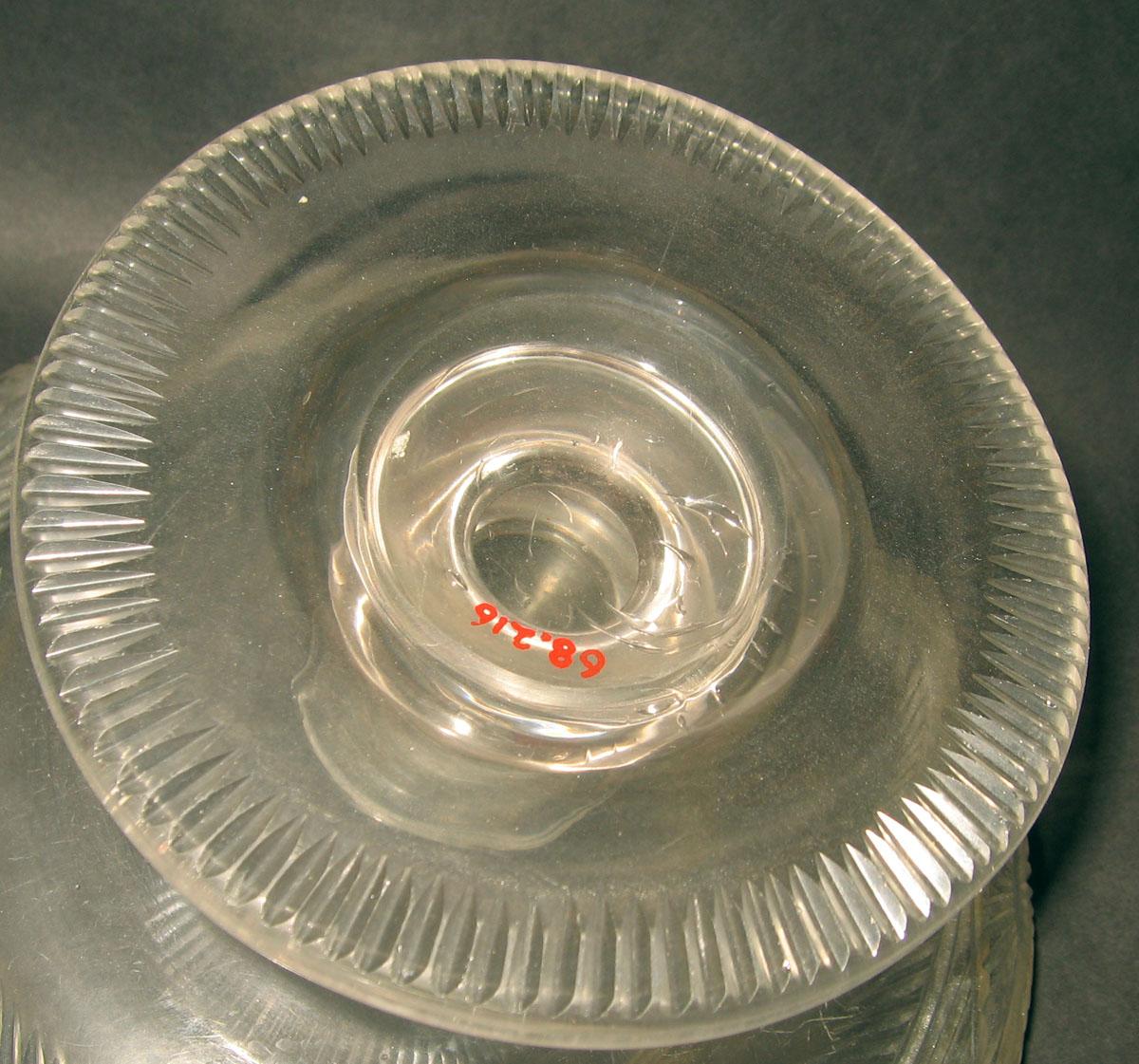 1968.0216 Glass compote (underside)