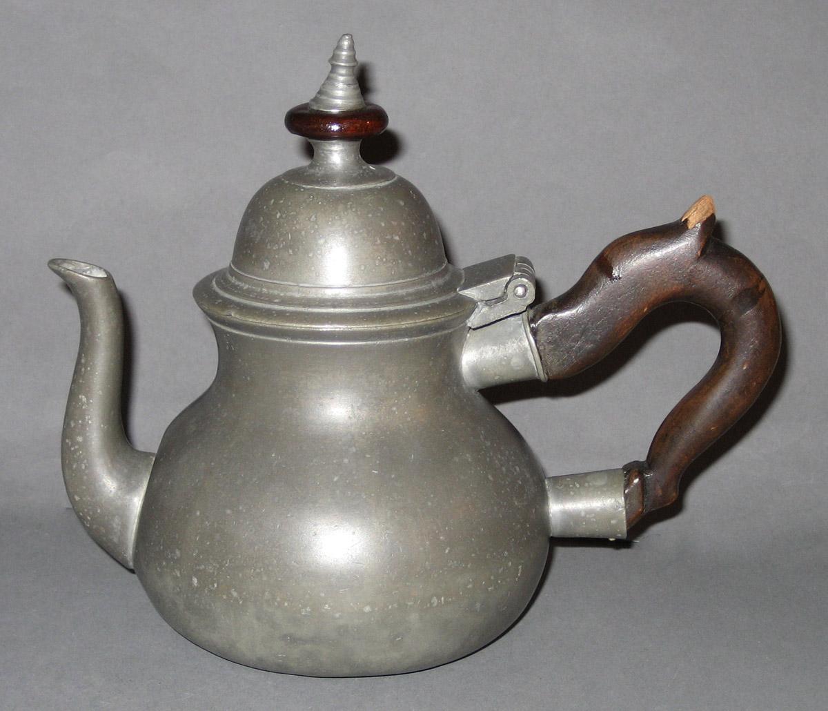 1968.0232 Teapot