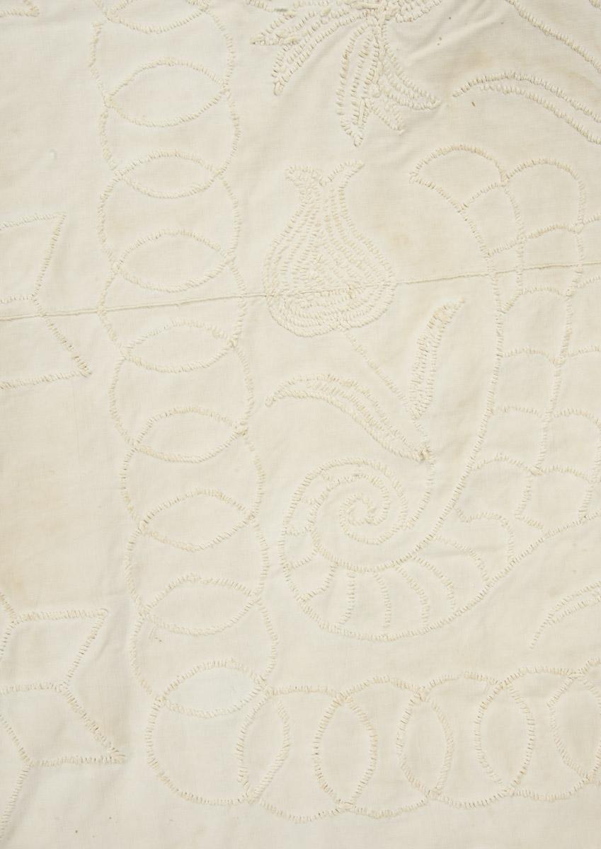 1968.0236 Bedcover (detail 2)