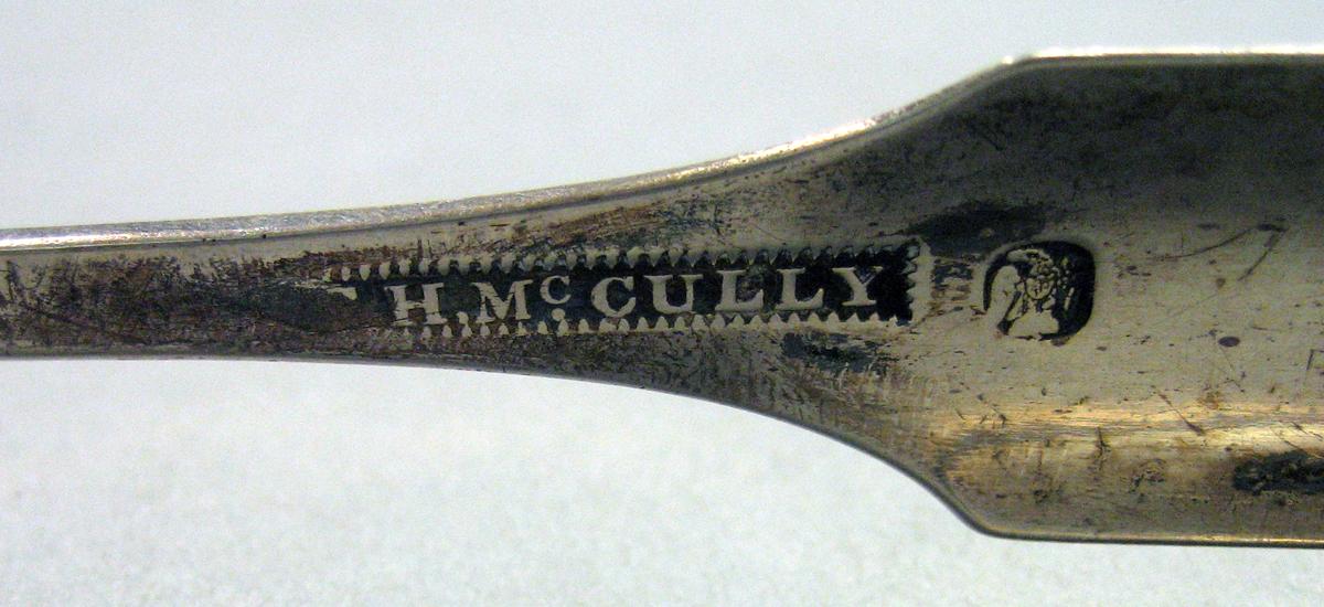1968.0261 Silver Tongs mark 1