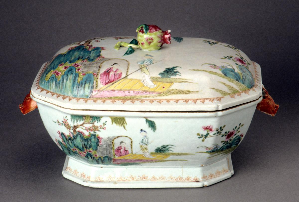 1968.0286.001 A, B Tureen