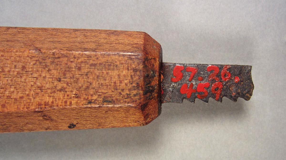 1957.0026.459, Keyhole saw, blade side 2
