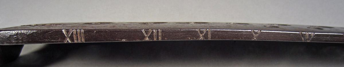 1957.0026.470, Screw plate, marks 2