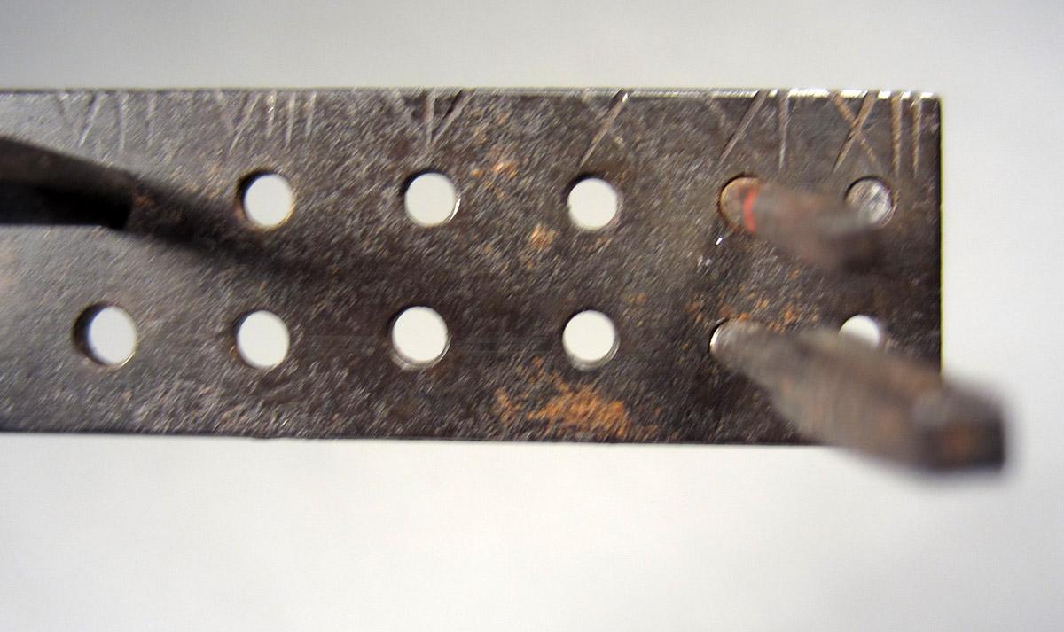1957.0026.472 A-E Screw plate and taps, Marks 3