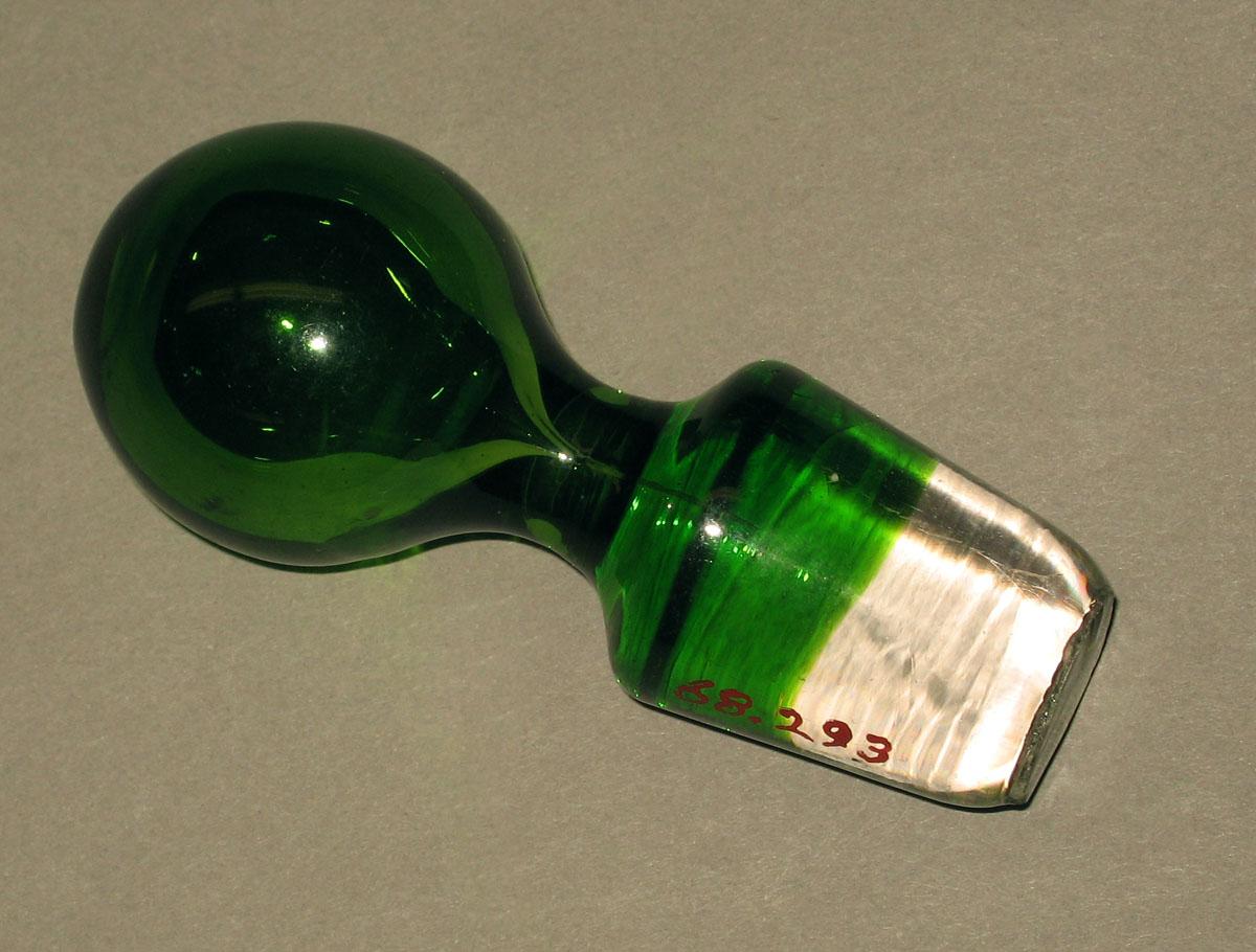 1968.0293 Glass stopper