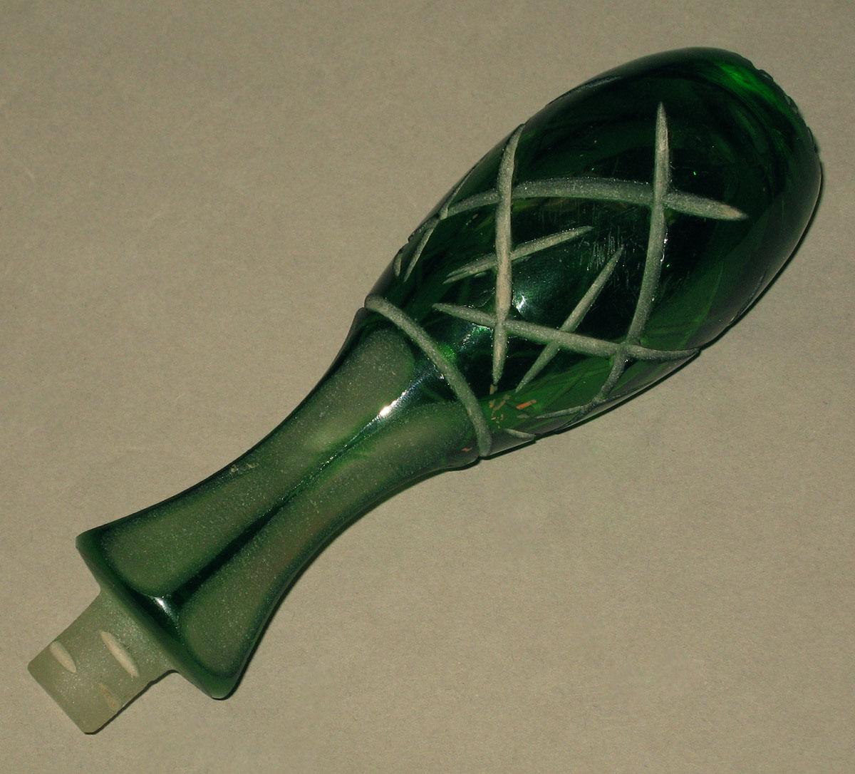 1968.0295 Glass punch ladle handle