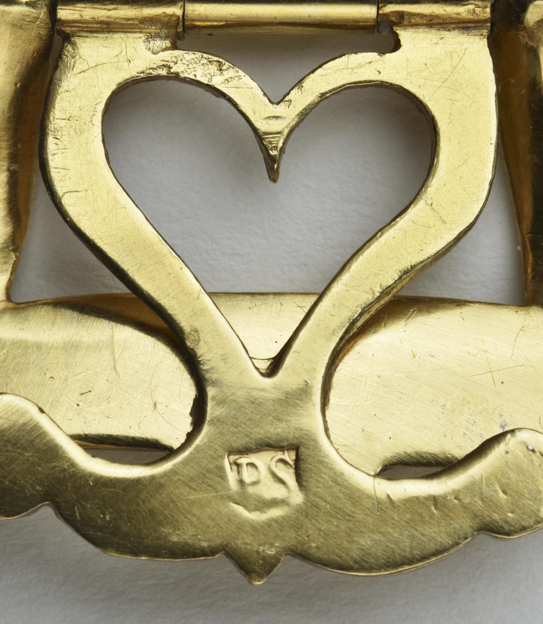 1968.0304 Buckle, detail 1, mark
